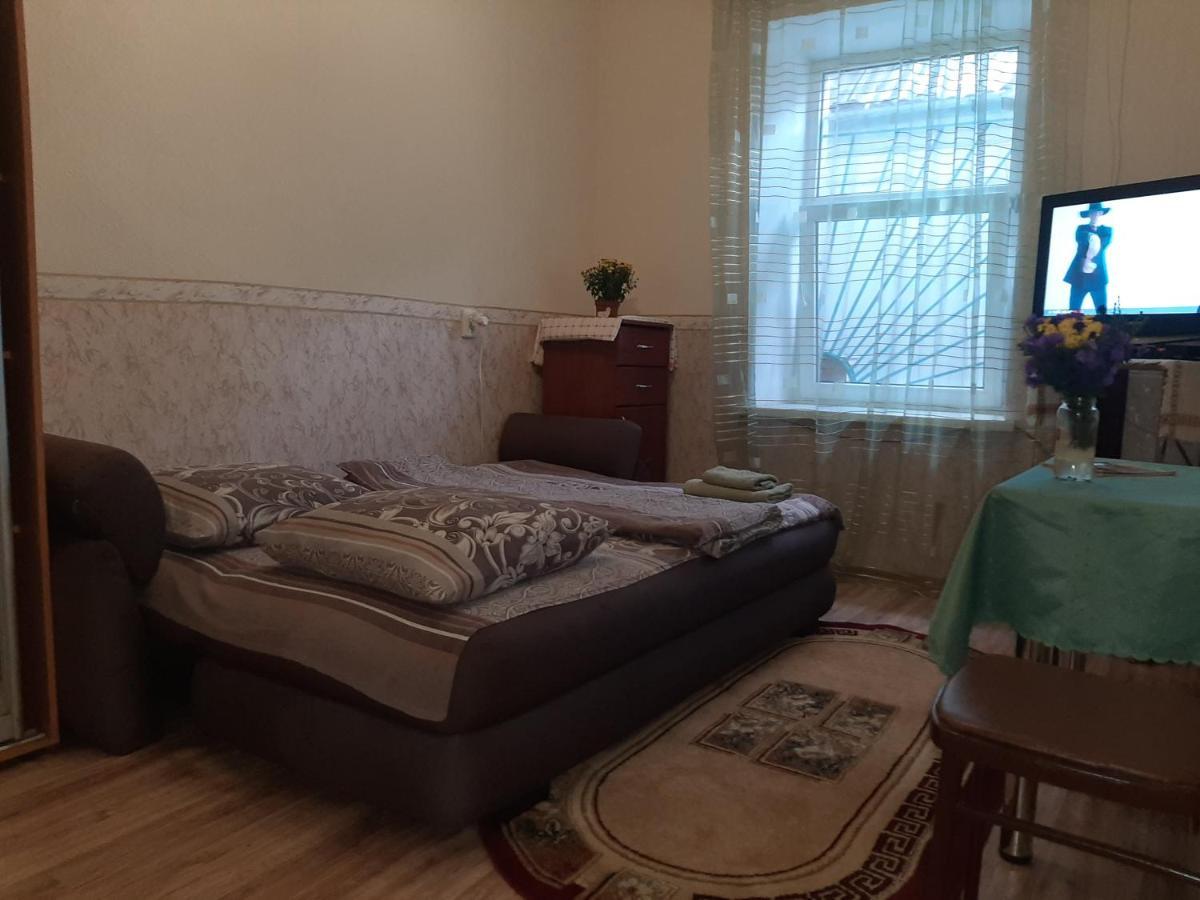 Уютная Квартира На Молдованке Odessa Exterior foto